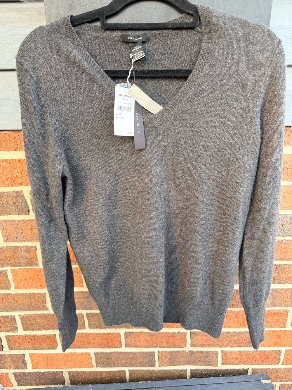 Only Mine Gray V-Neck 2 ply 100% cashmere Sweater New Med